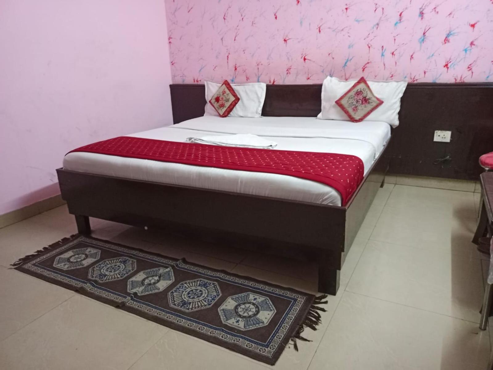Airport Hotel Pariksheet Inn New Delhi Eksteriør billede