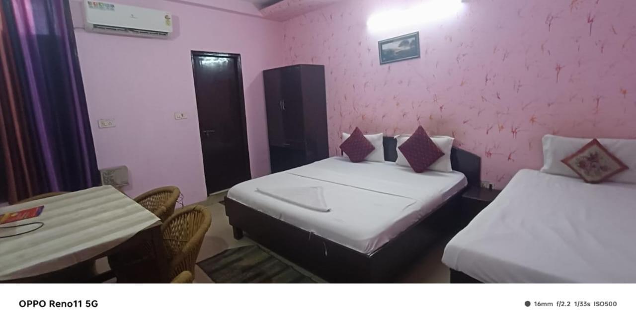 Airport Hotel Pariksheet Inn New Delhi Eksteriør billede